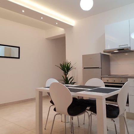 Apartman Cezar Appartamento Stobreč Esterno foto