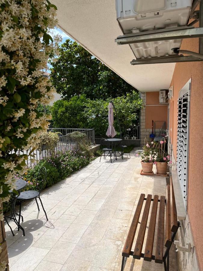 Apartman Cezar Appartamento Stobreč Esterno foto