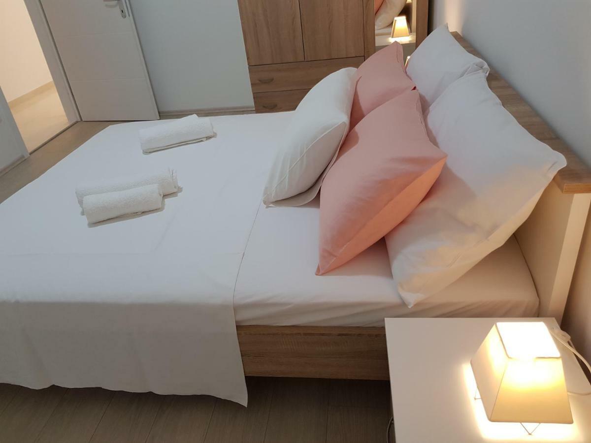 Apartman Cezar Appartamento Stobreč Esterno foto