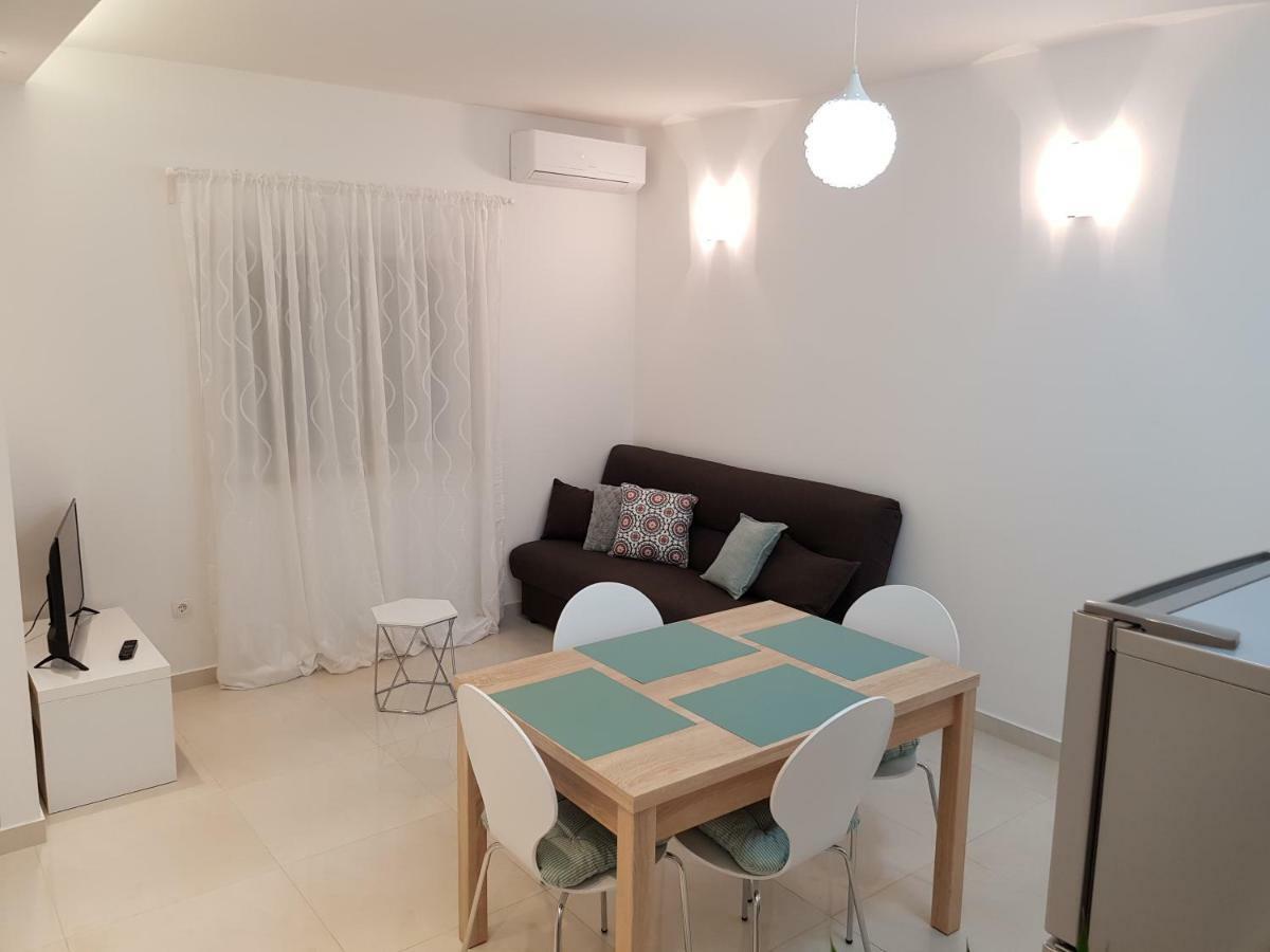 Apartman Cezar Appartamento Stobreč Esterno foto